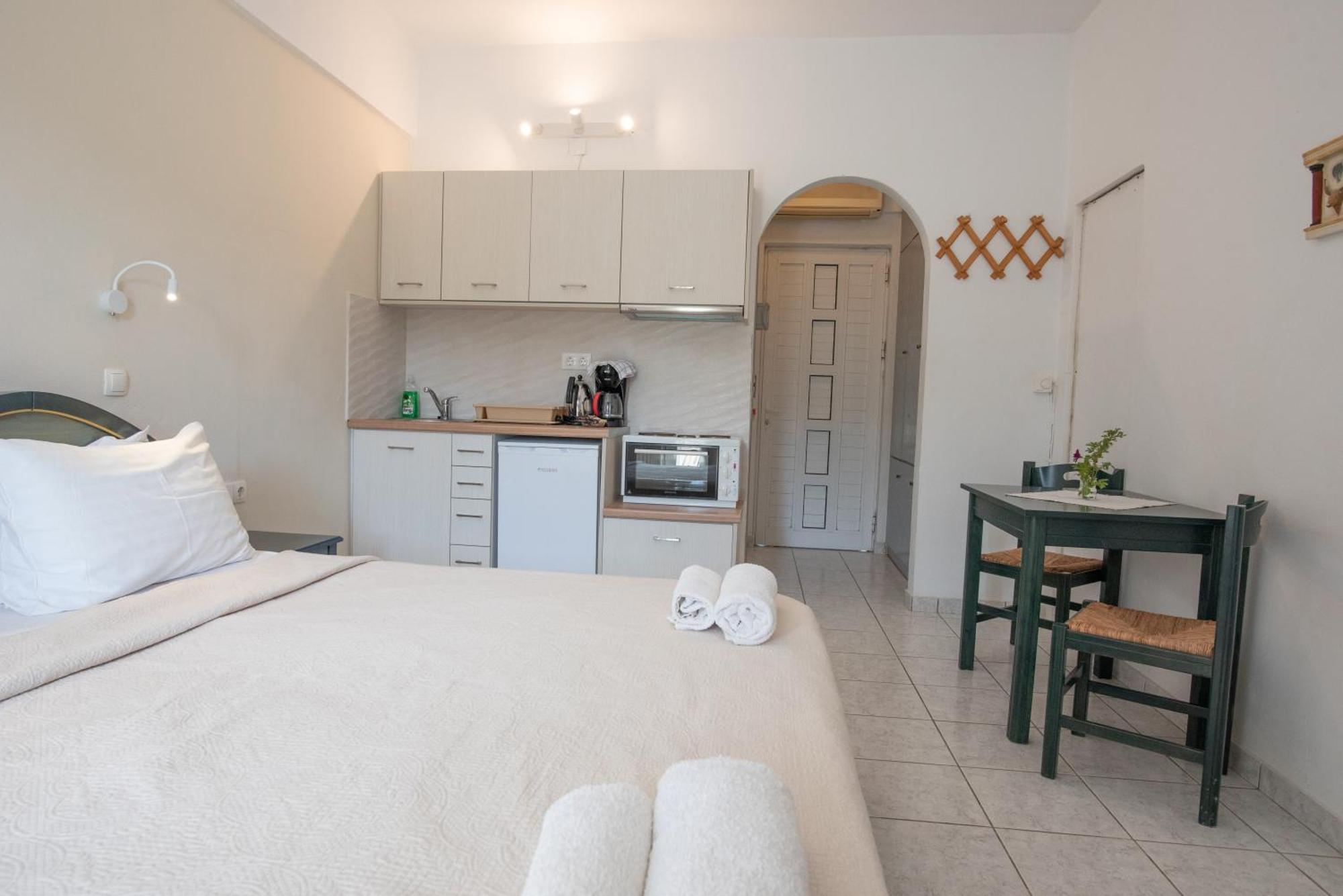 Antonis Apts, Physio Fitness Retreats 普拉基亚斯 外观 照片