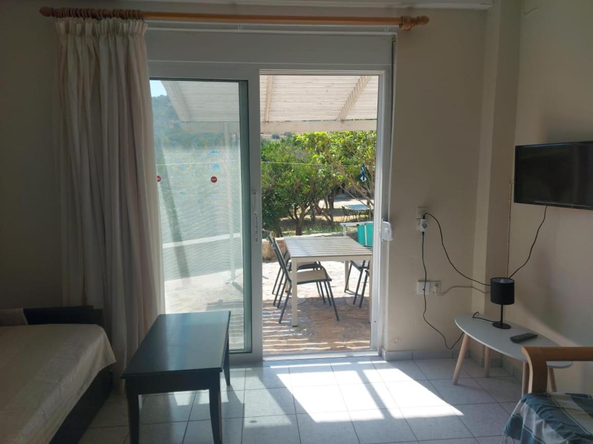 Antonis Apts, Physio Fitness Retreats 普拉基亚斯 外观 照片