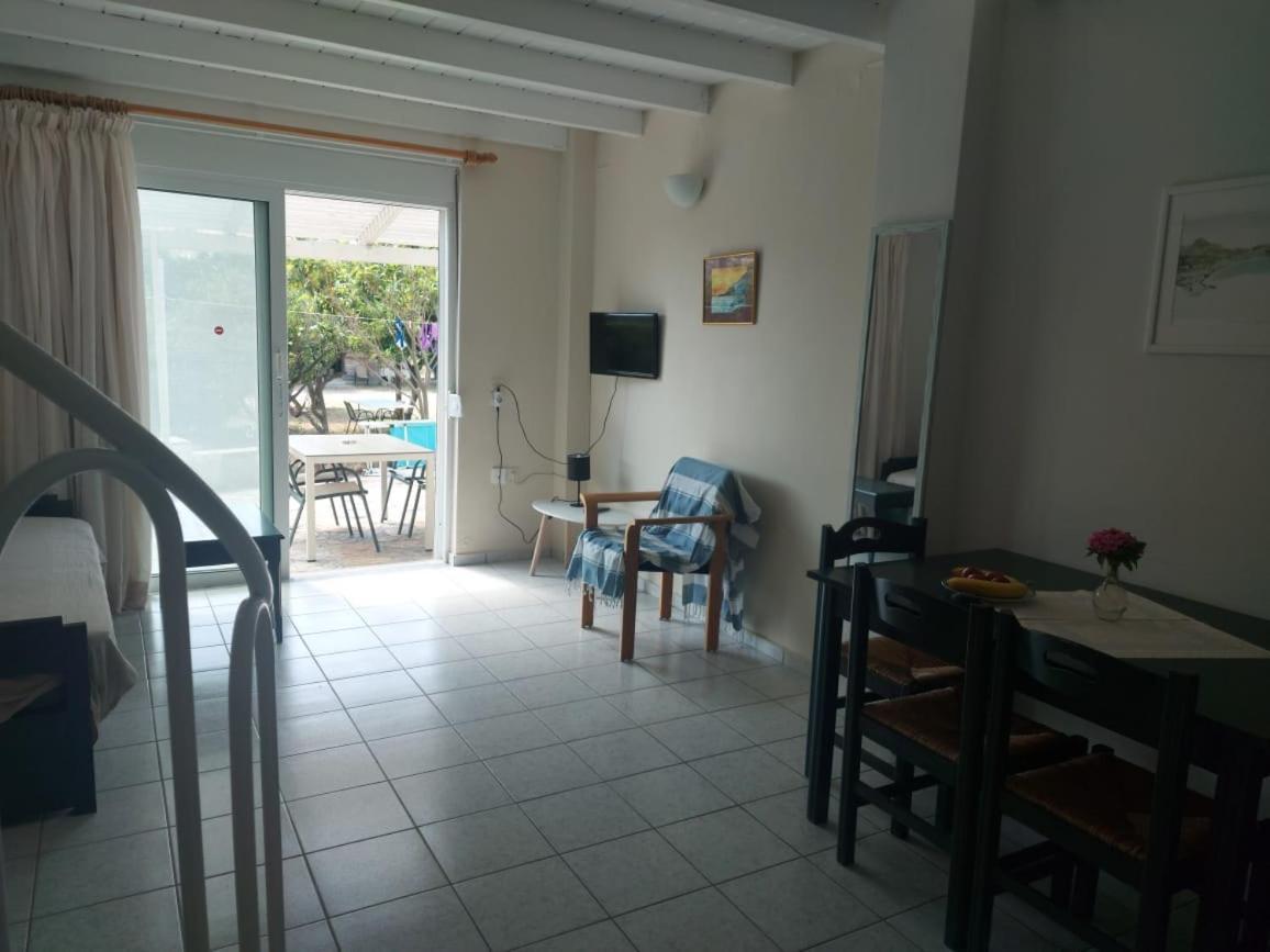 Antonis Apts, Physio Fitness Retreats 普拉基亚斯 外观 照片